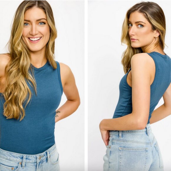 Bundle Lot of 3 Ribbed Racerback Tank Tops in Pink, Black, and Blue Size Medium - Picture 4 of 7